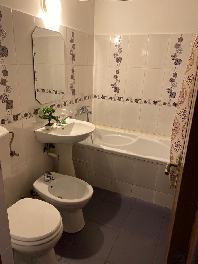 Mall Zone 100Mp Apartments Bákó Kültér fotó